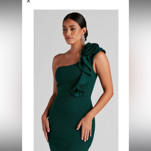 Formal One-Shoulder Ruffle Dress - Picture 4 of 9